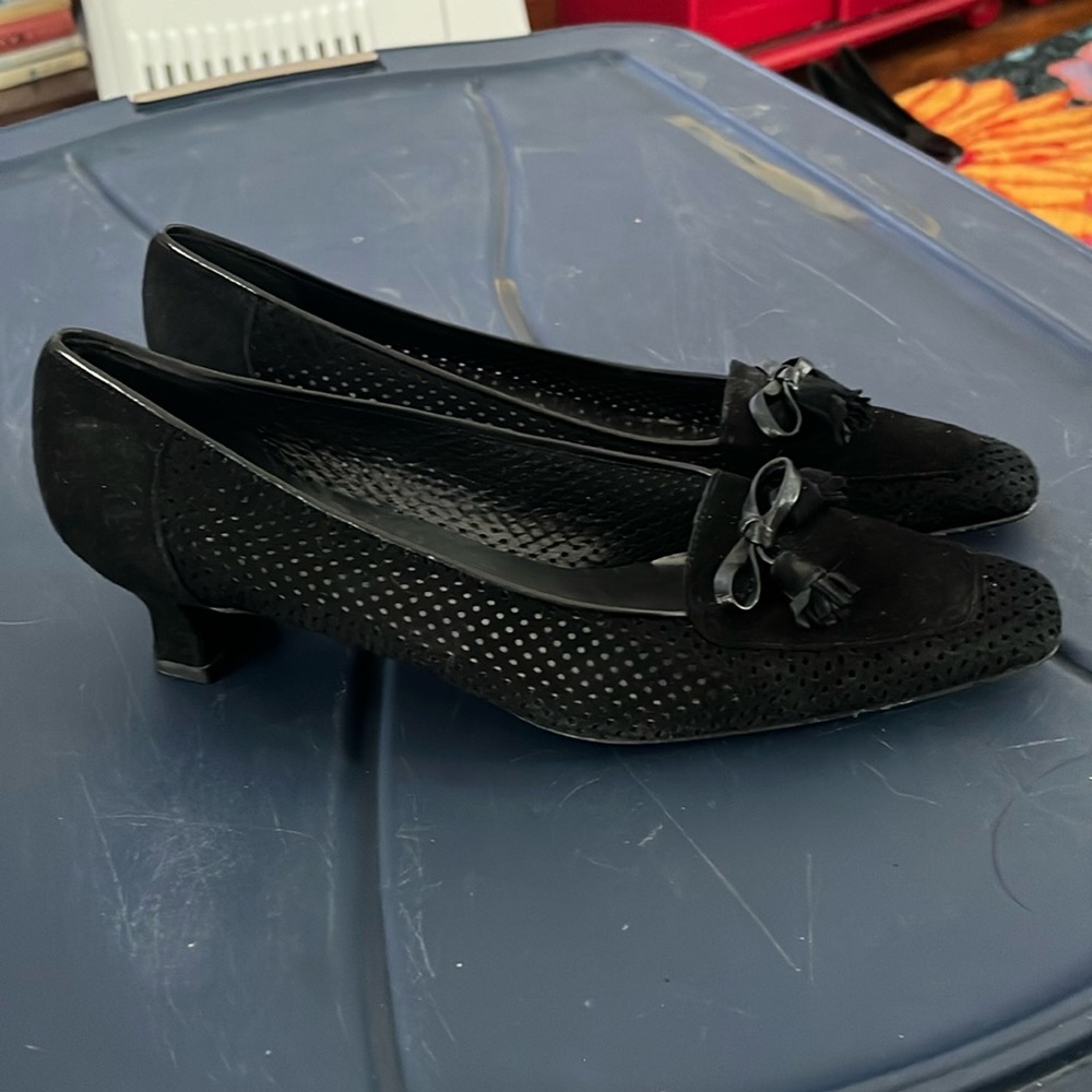 Stuart Weitzman Kitten Heels